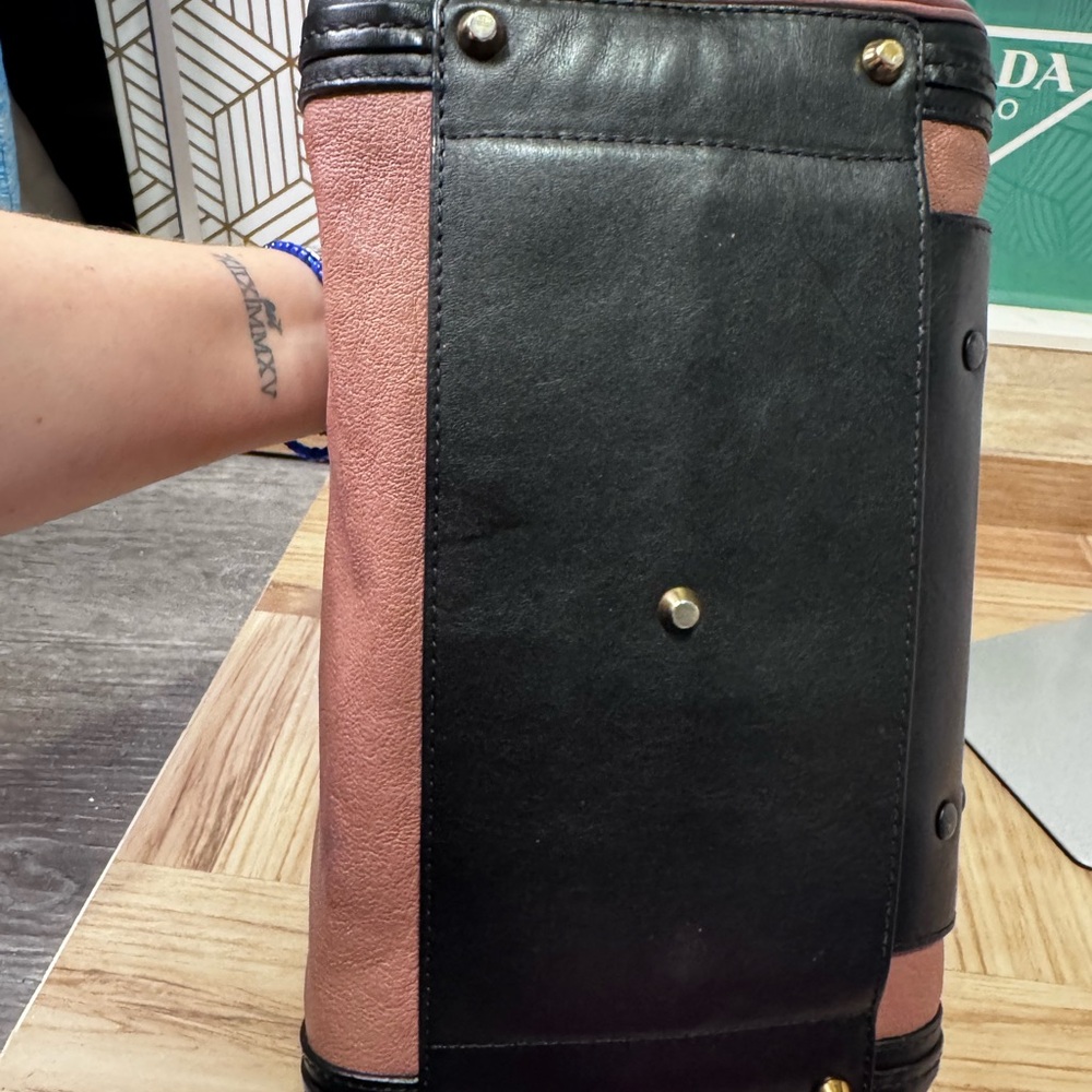 Chloe Vintage Alice Satchel in Black and Pink - Picture 11 of 16